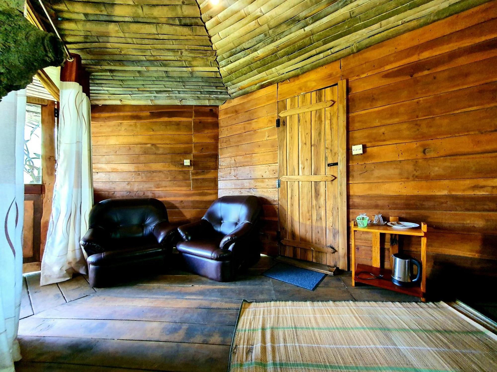 Bed and Breakfast The Winsome & Tree House Ella Exterior foto