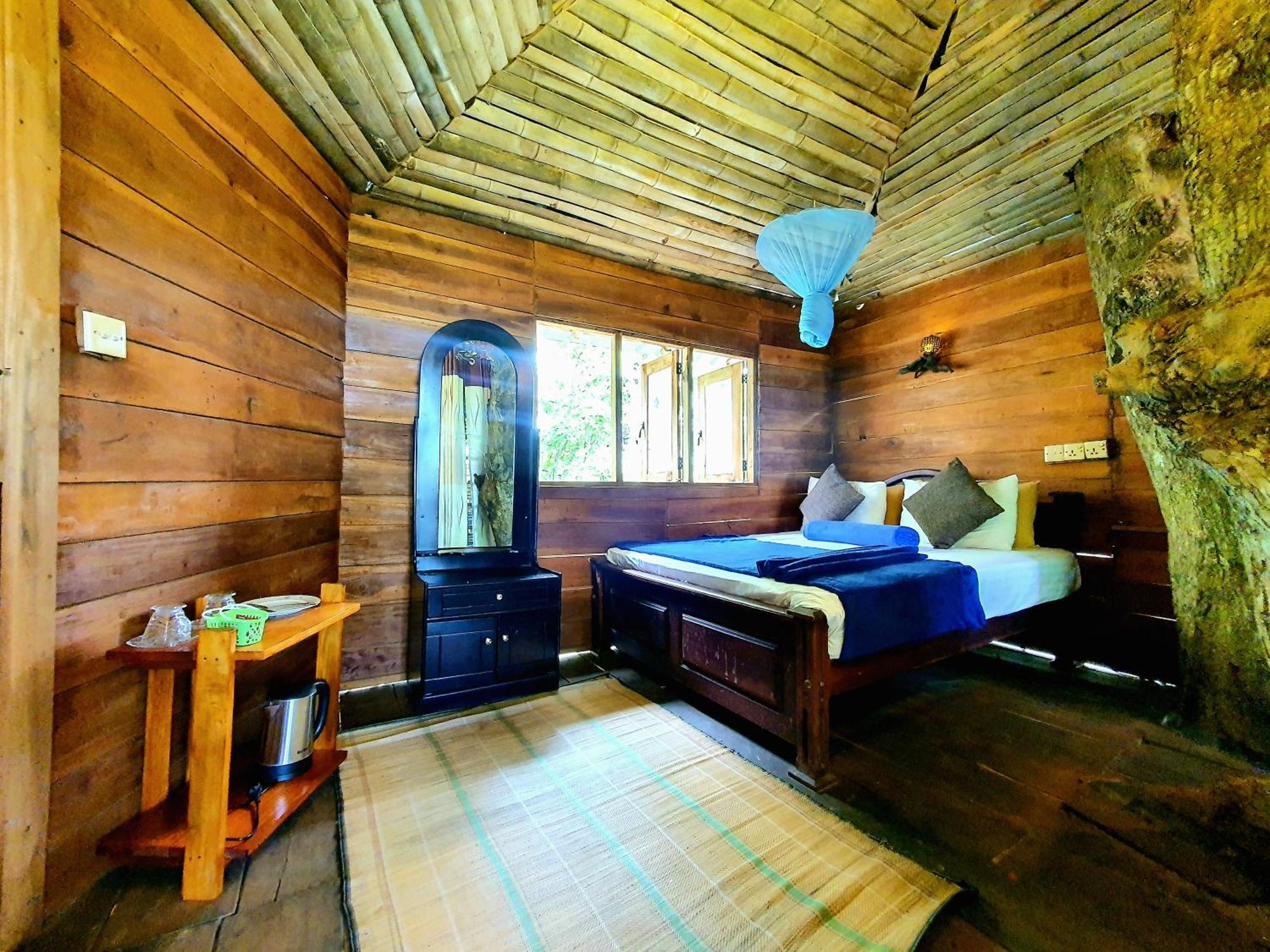 Bed and Breakfast The Winsome & Tree House Ella Exterior foto